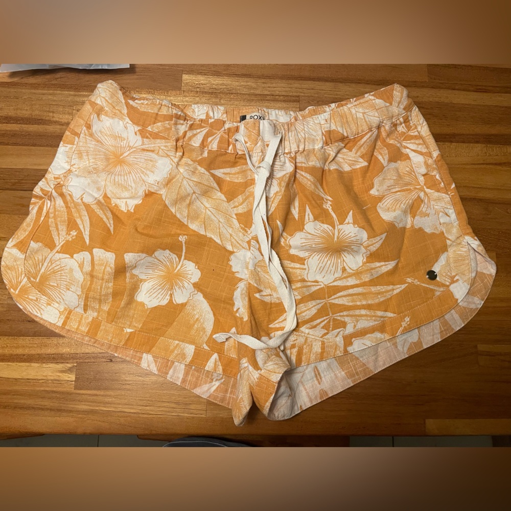 Roxy size large fun floral print